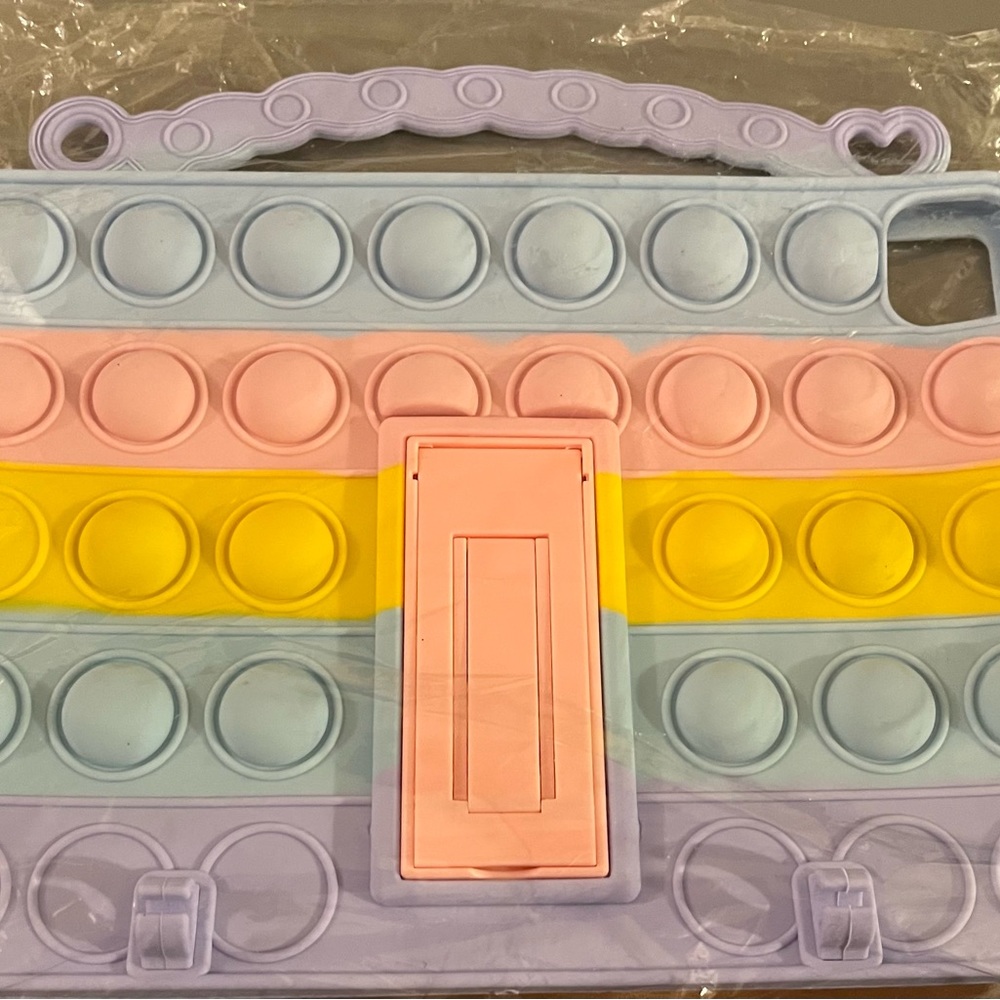 NWT-IPAD Pop Fidget Toys Push It Bubble Case Cover With stand -Host Pick!